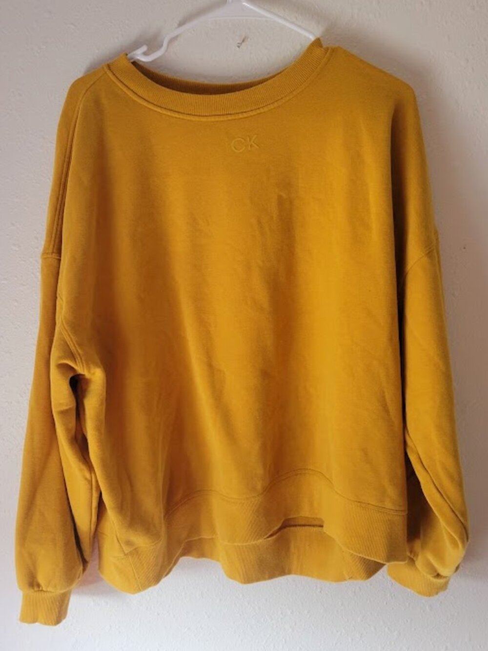 Calvin Klein Mustard Yellow Crewneck Sweatshirt Women's Small